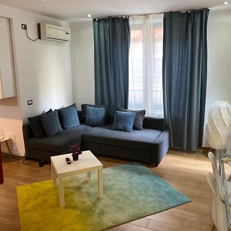 Royal Suite Unirii-2 Bdr Apartment Bukarest Exteriör bild