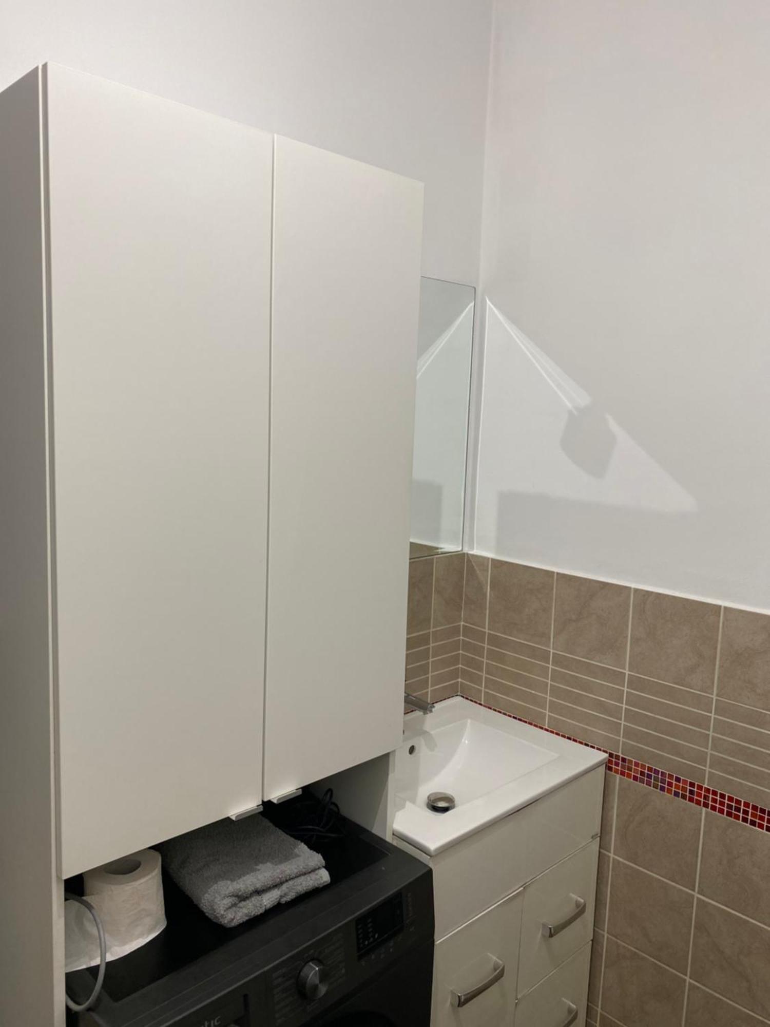 Royal Suite Unirii-2 Bdr Apartment Bukarest Exteriör bild