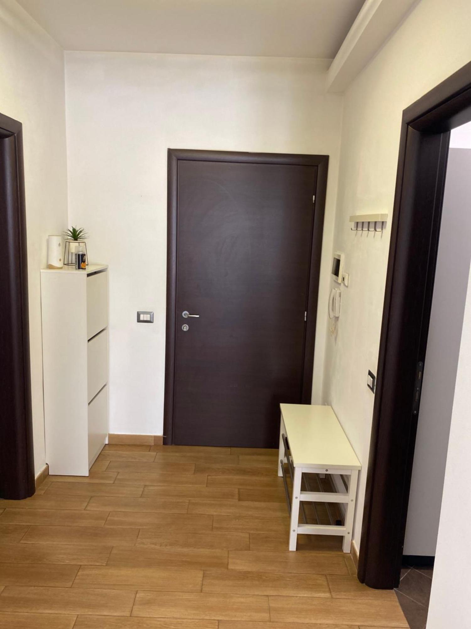 Royal Suite Unirii-2 Bdr Apartment Bukarest Exteriör bild