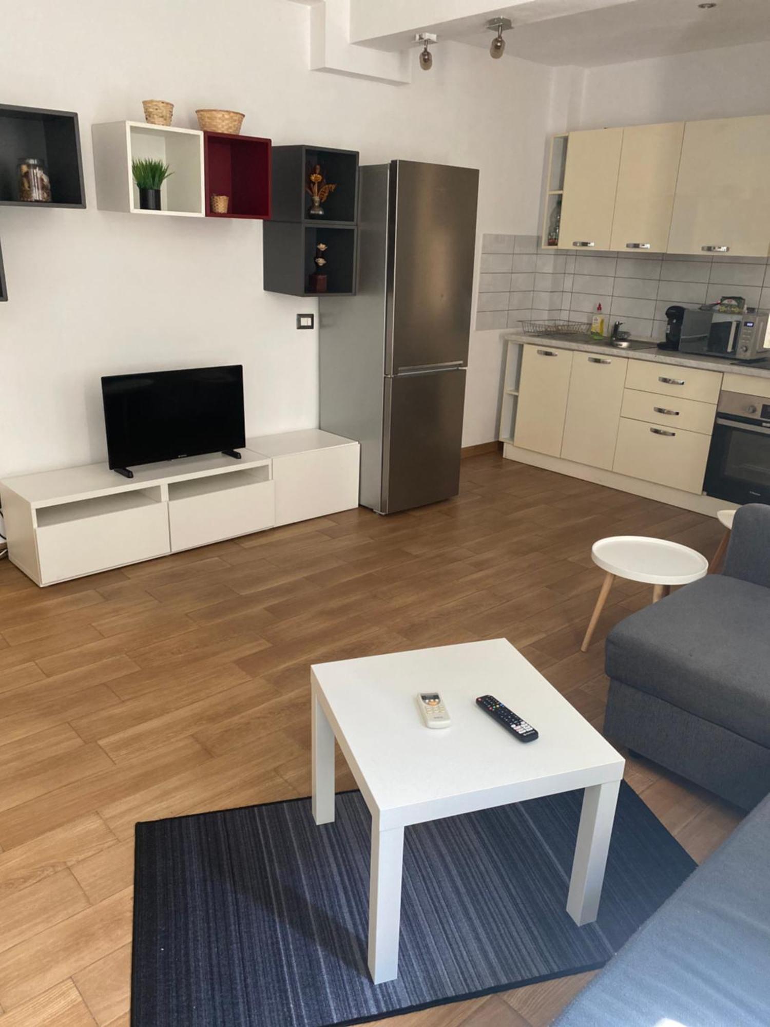 Royal Suite Unirii-2 Bdr Apartment Bukarest Exteriör bild