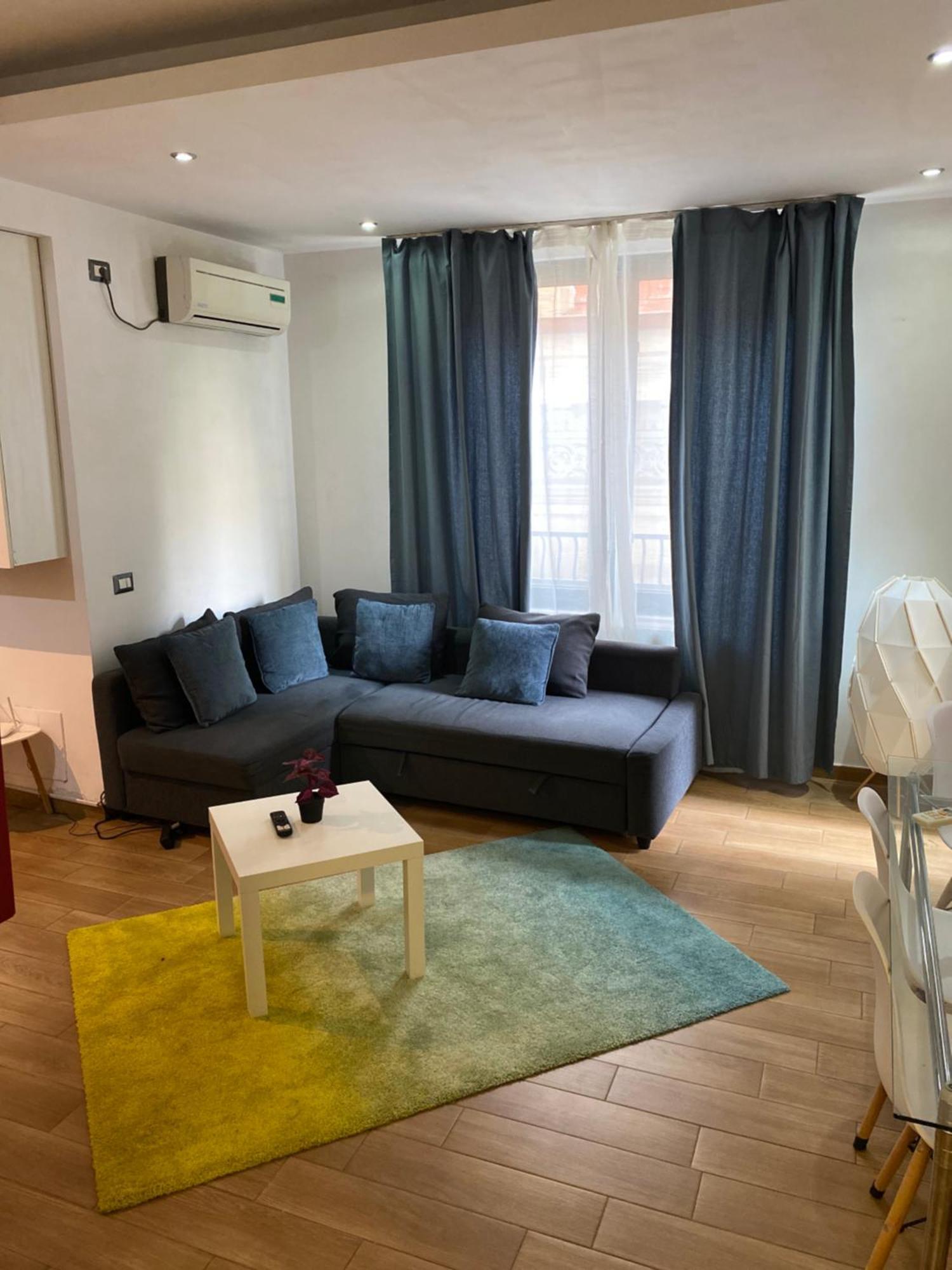 Royal Suite Unirii-2 Bdr Apartment Bukarest Exteriör bild